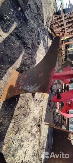 Плуг для минитрактора