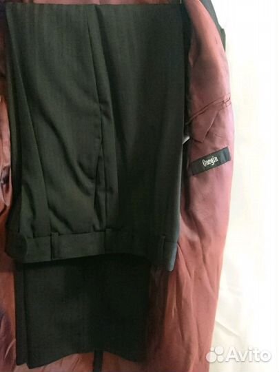 Костюм школьный новый р. 158 черный