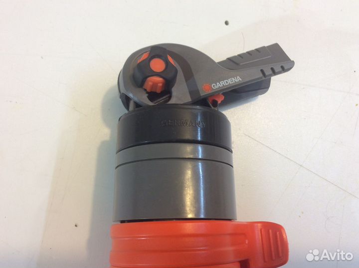 Дождеватель секторный Gardena Comfort 08144-20