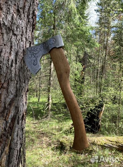 Топор кованый 