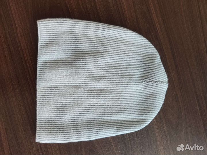 Шапки 3 штуки