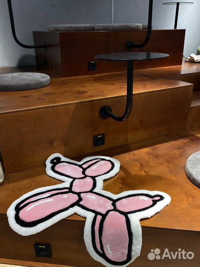 Тафтинговый ковер Шарик ручной работы