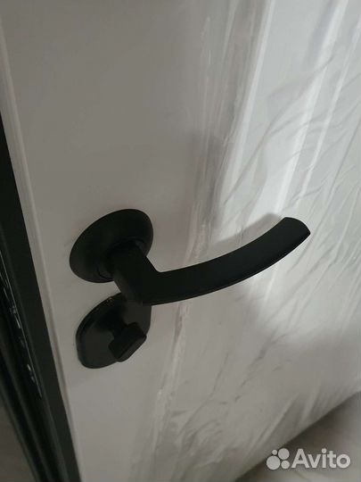 Входная дверь