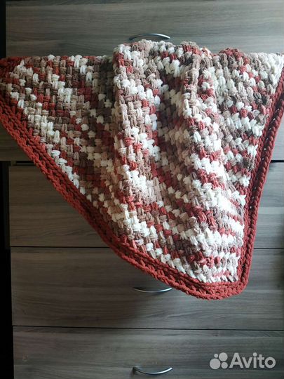 Плед детский вязаный