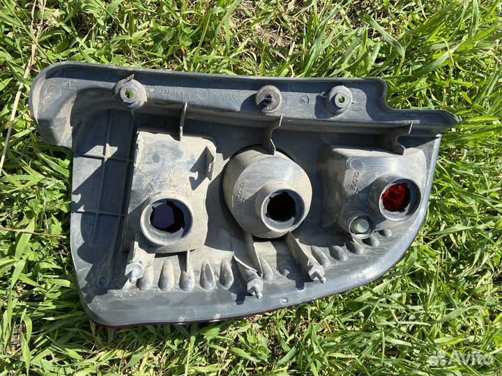 Задний фонарь