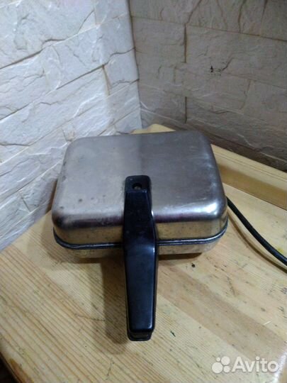 Электрическая вафельница СССР