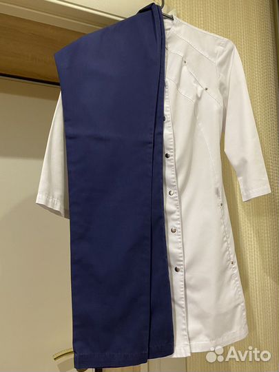 Медицинский костюм женский