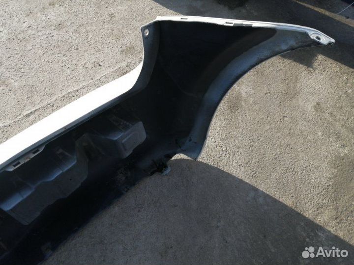 Бампер задний Nissan Cube Z11