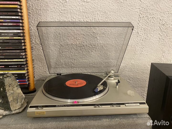 Проигрыватель винила Technics SL-Q300