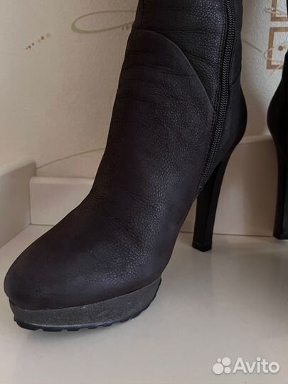 Зимние женские сапоги 38 италия