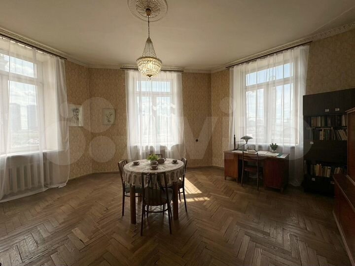 3-к. квартира, 102,7 м², 2/10 эт.