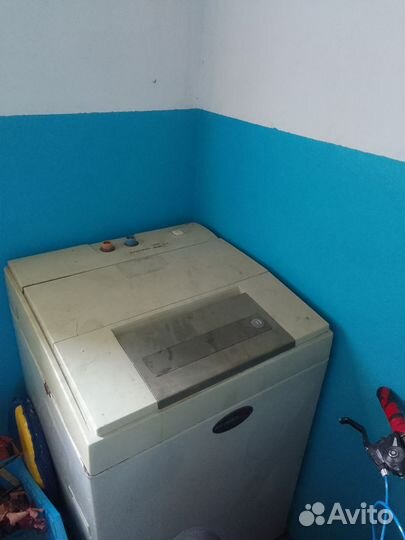 Стиральная машина с вертикальной загрузкой