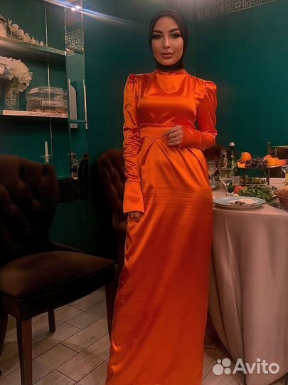 Вечернее платье