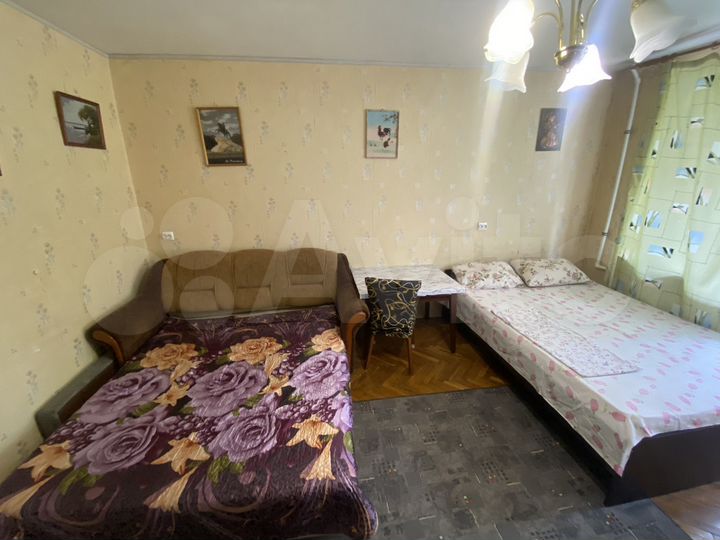 2-к. квартира, 50 м², 1/9 эт.