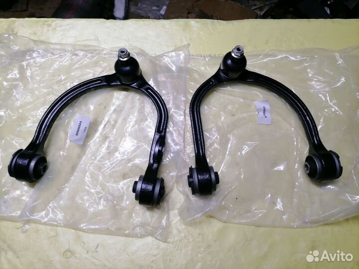 Рычаг перед верхний AWD Dodge Challenger