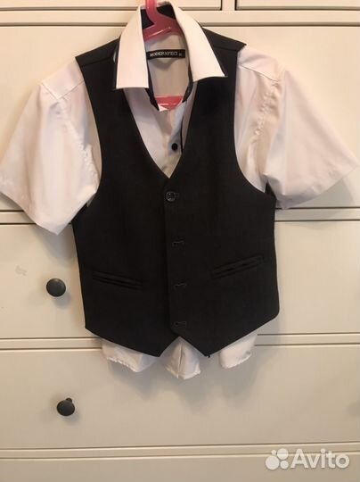 Жилет и рубашка на мальчика