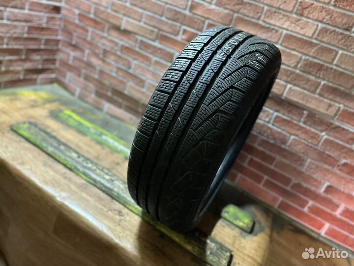 Pirelli Winter Sottozero 225/45 R18 95V