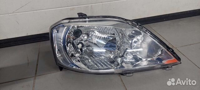 Правая блок фара Renault Logan