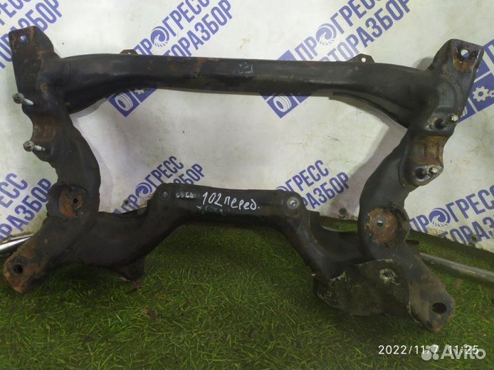 Подрамник передний Mercedes-Benz W211 седан 2.2