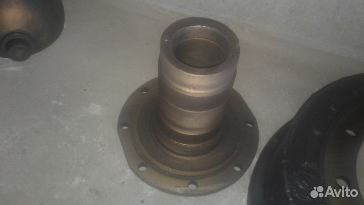 Цапфа поворотная Урал