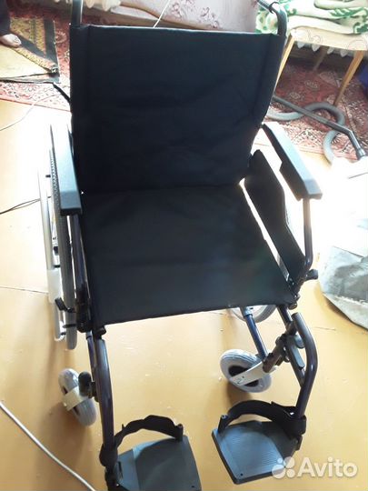 Инвалидное кресло коляска складное новое