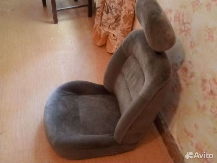 Кресло в машину