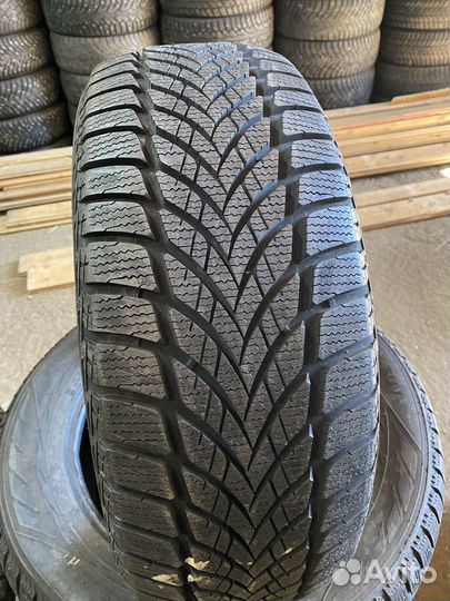 Goodyear UltraGrip Ice 2 205/50 R17