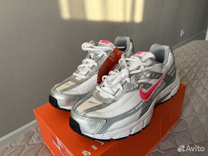Кроссовки nike initiator