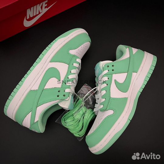 Nike sb dunk low Green glow