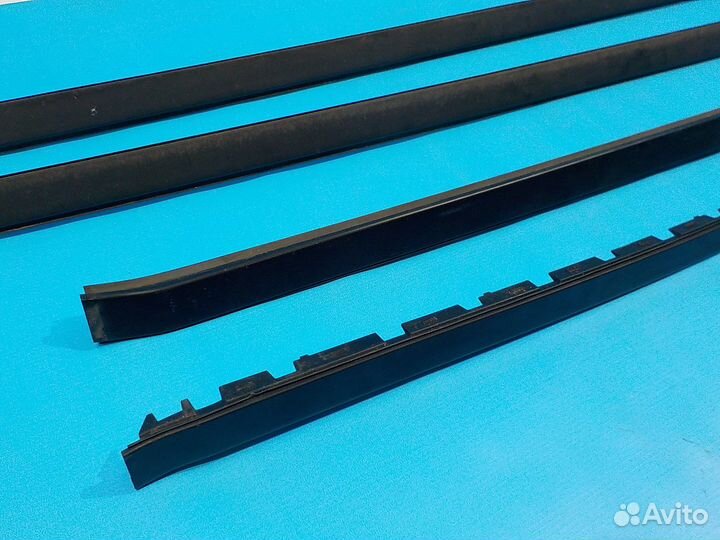 Молдинг крыши (комплект) KIA Sorento 2 (XM) 2009-2