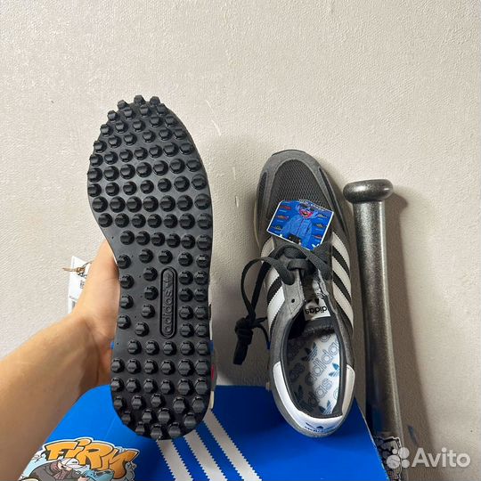 Adidas La trainer OG originals