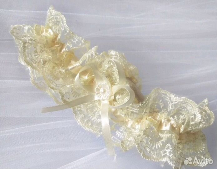 Свадебная подвязка