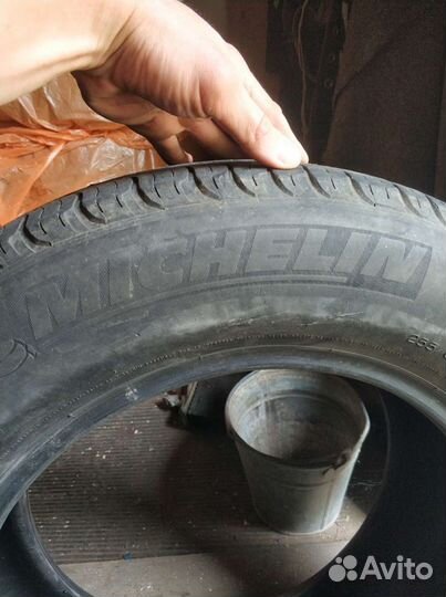 Michelin Symmetry 255/60 R17 106V