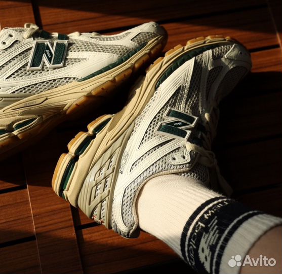 Кроссовки New Balance 1906r