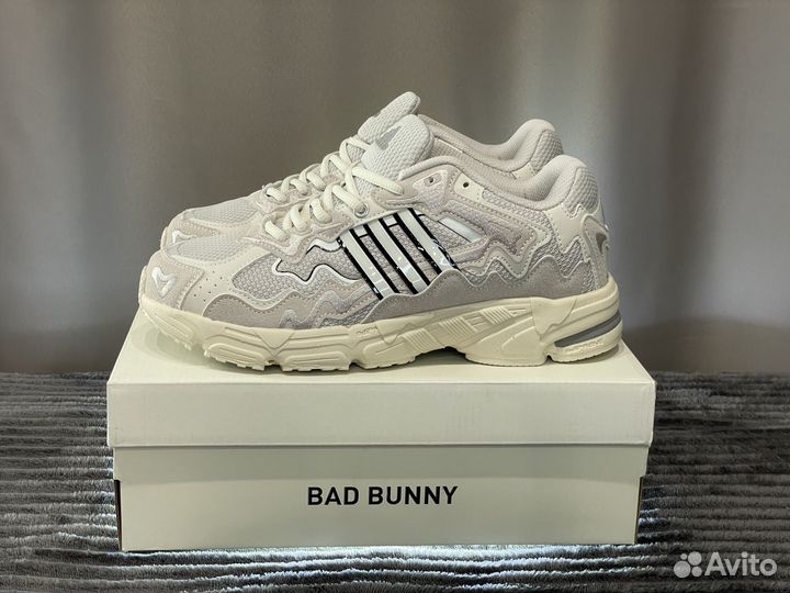 Кроссовки Adidas Response CL Bad Bunny 44р