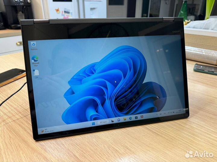 Ноутбук lenovo yoga