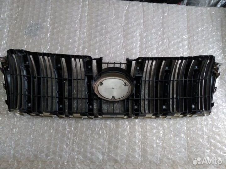 Решетка радиатора Toyota Land Cruser Prado J150