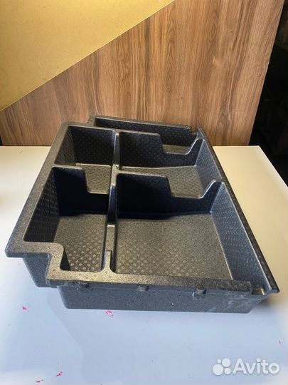 Ящик под инстумент Kia Sorento UM D4HB