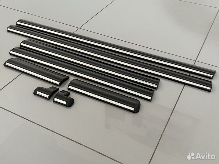 Комплект нижних молдингов Мерседес W 123