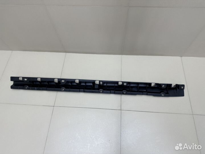 Кронштейн порога правый BMW X6 E71