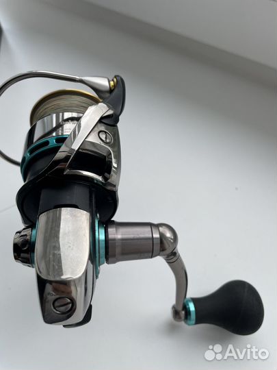 Катушка daiwa Emeraldas Colossal 2508RH