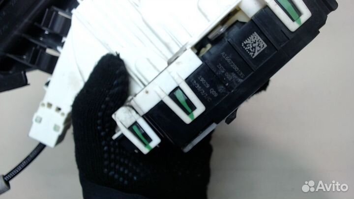 Замок двери Mercedes ML W166 2011, 2013