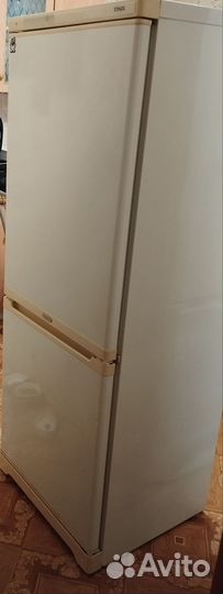 Холодильник на запчасти, не работает