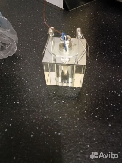 Продаю светильники потолочные