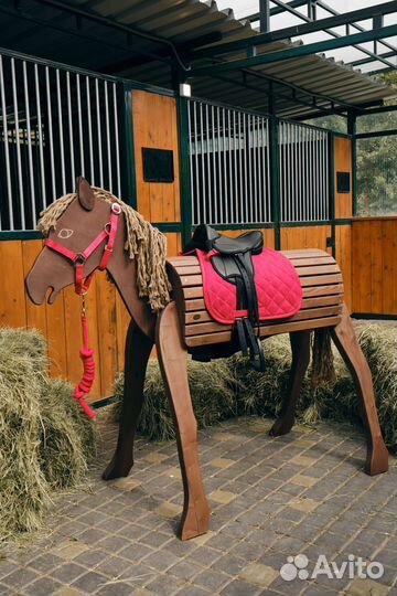 Деревянная лошадка