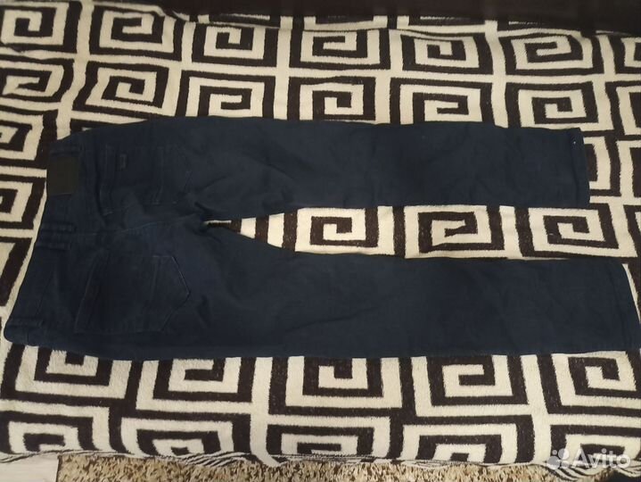 Джинсы школьные