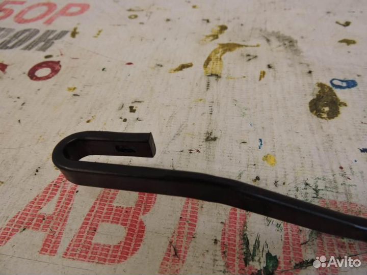 Поводок стеклоочистителя передний правый Chevrolet