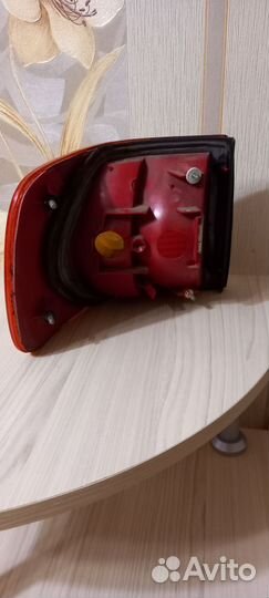 Фонарь задний правый Ауди 80 b4