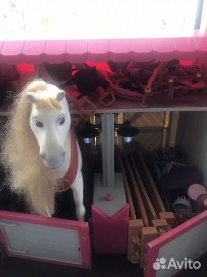 Конюшня игровой набор с конями