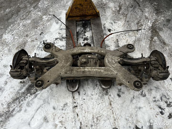 Задний подрамник VW Phaeton